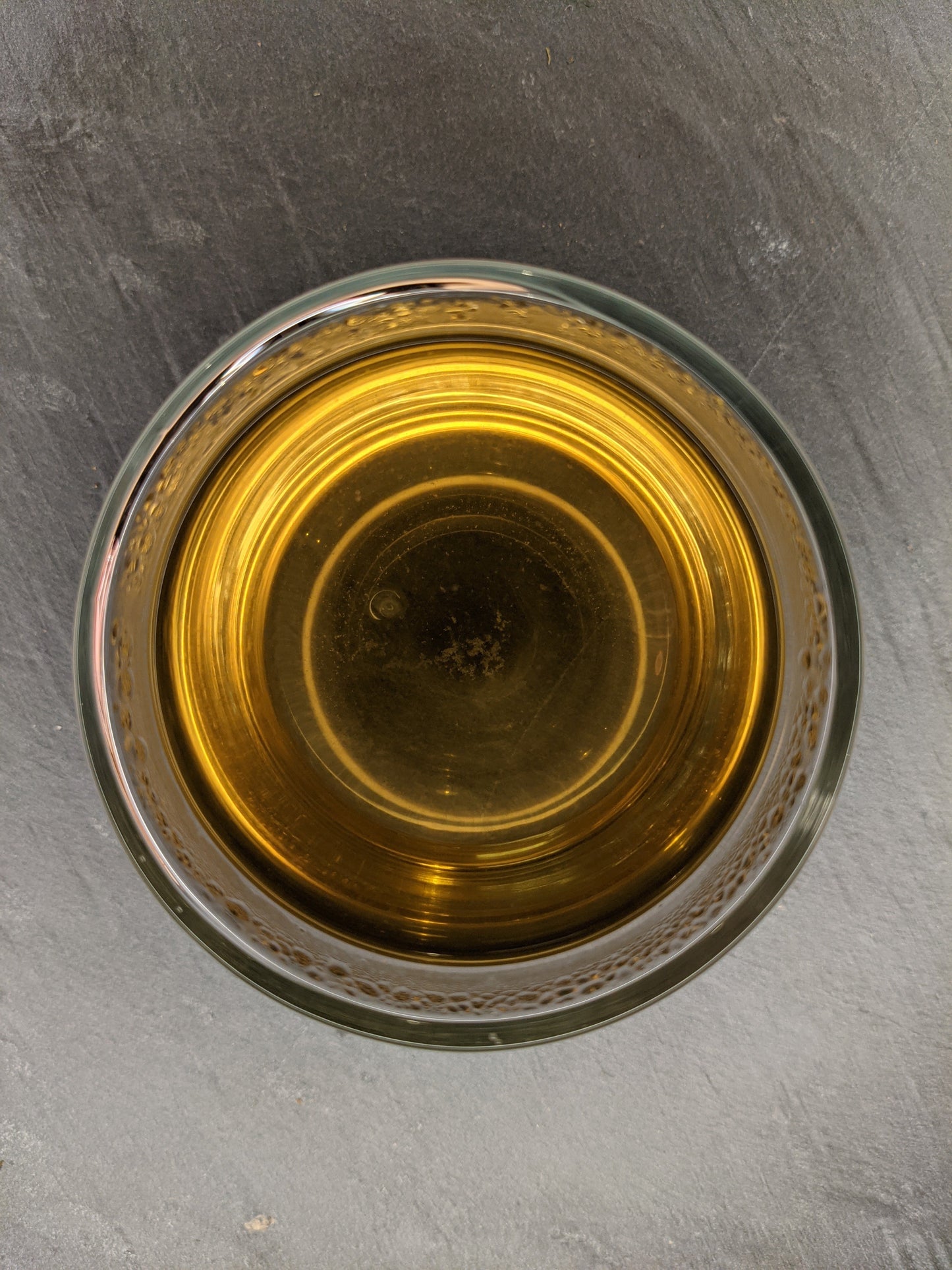 tasse de thé à la pêche